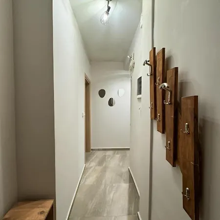 Billy Apartment *